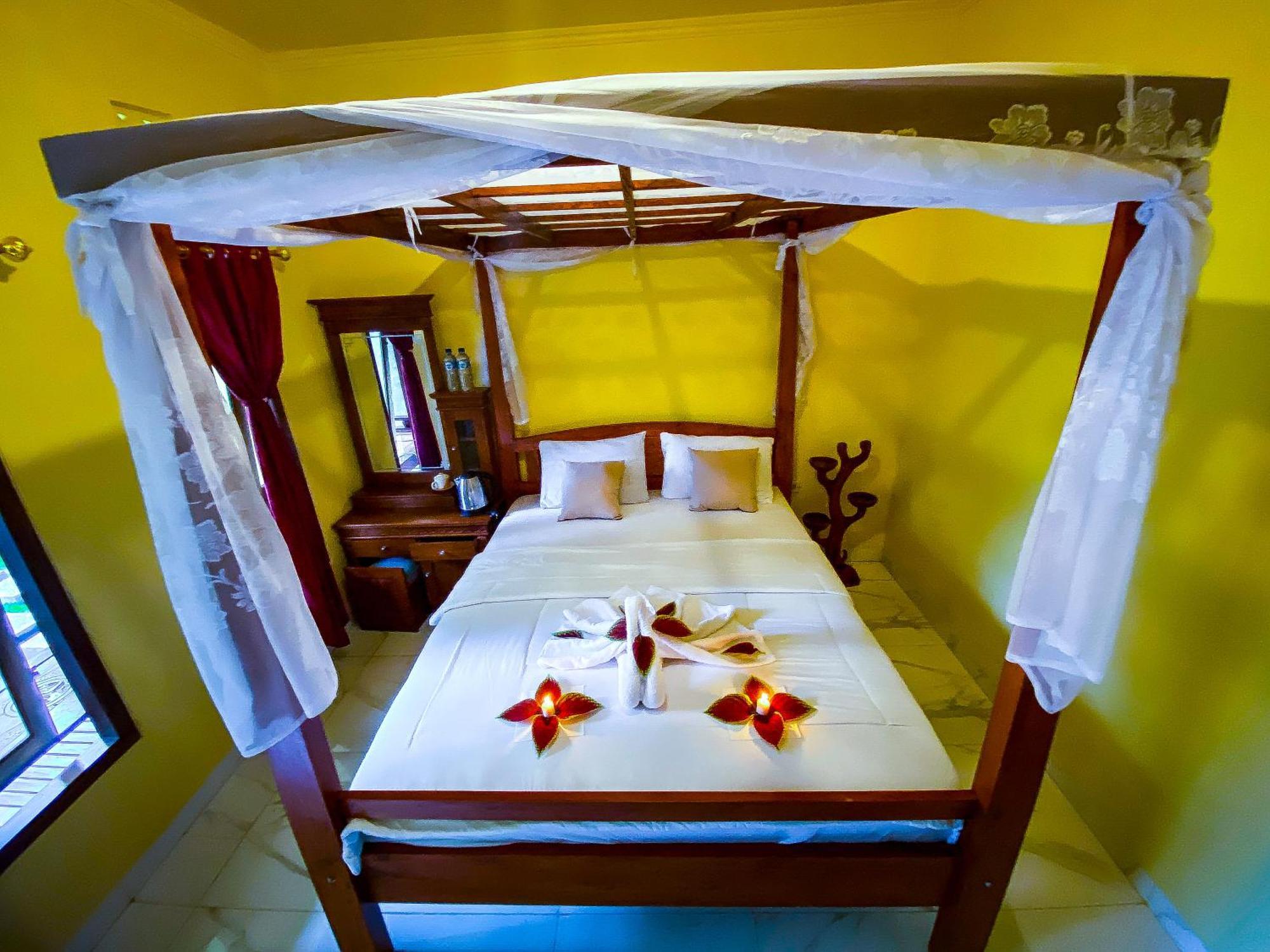 Ananda Homestay Lemukih Сингараджа Экстерьер фото