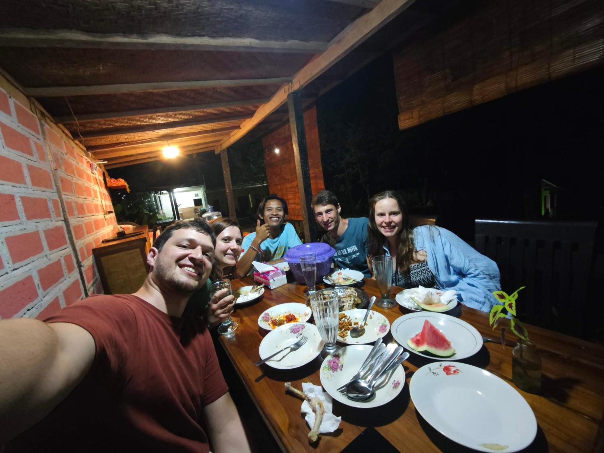 Ananda Homestay Lemukih Сингараджа Экстерьер фото